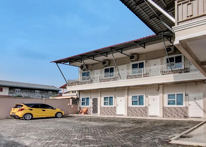 Oyo 92456 Putri Homestay Syariah Near Spbu 14.282.694